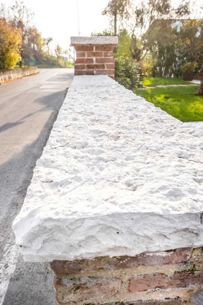 impresa edile specializzata in ristrutturazioni edilizie chiavi in mano a Vicenza Padova Treviso Rovigo e nel Veneto centrale casa 05 MURATURAIN PIETRA NATURALEFACCIA VISTA